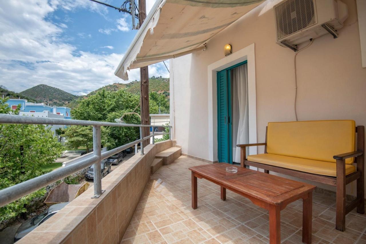 Puerto Seaside Rooms Ahladerí Kültér fotó